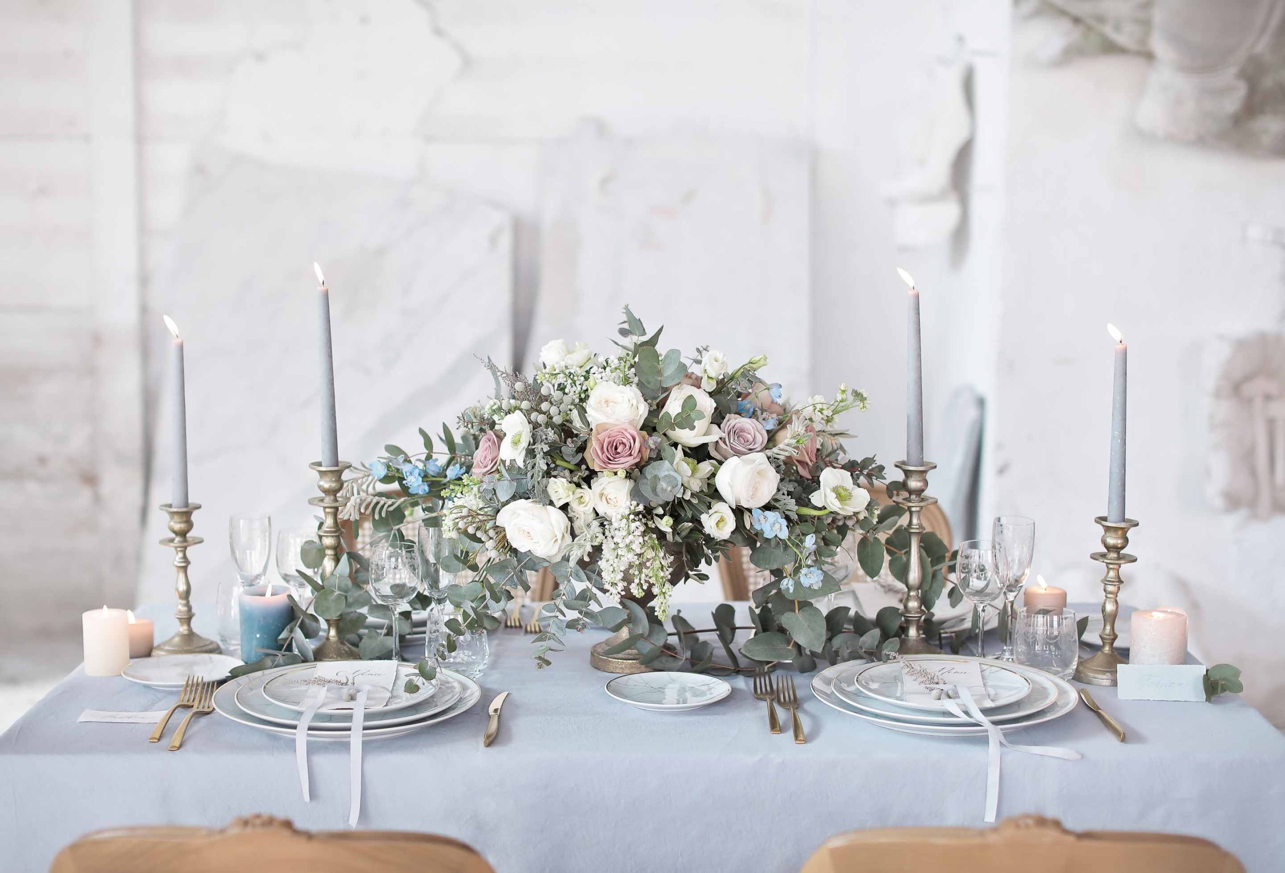 table decor by ilbiancoeilrosa and flowers living