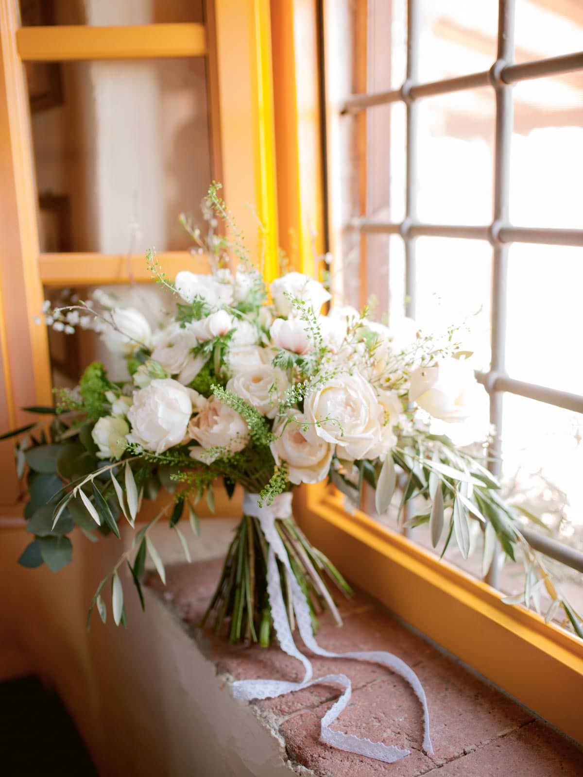 bridal bouquet in Tuscany