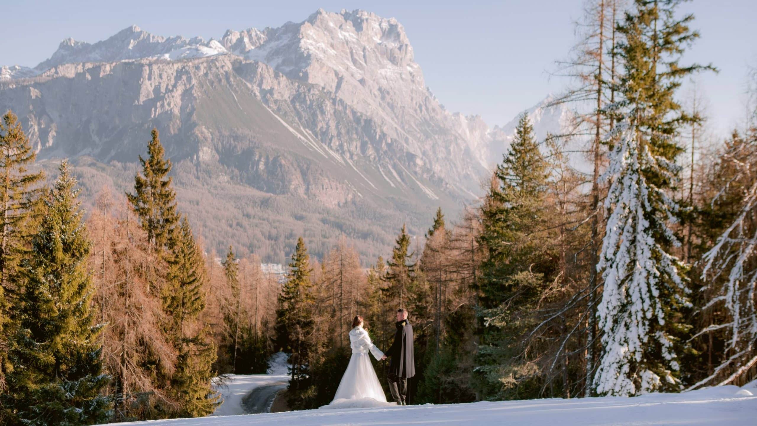 Fancy Cortina d'Ampezzo Wedding in Winter