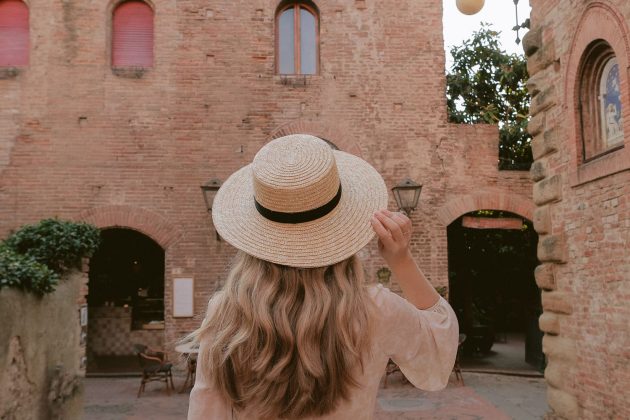 find the best venue for you honeymoon in Italy